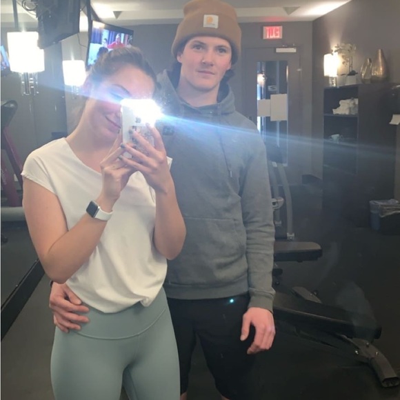 Nike workout shirt - Picture 1 of 3